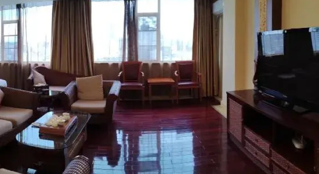 Люкс Kunming Tailong Hongrui Hotel