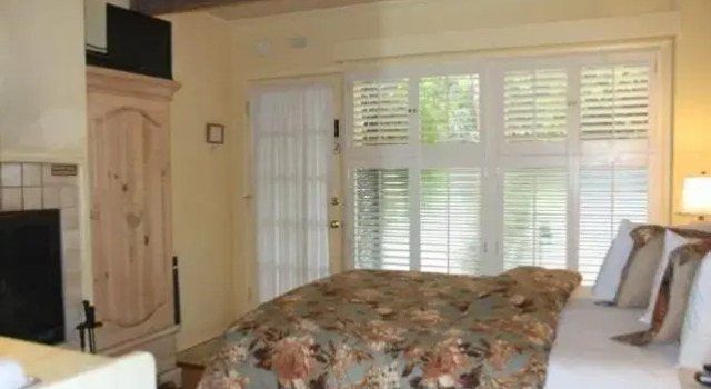 Номер Standard Carmel Garden Inn
