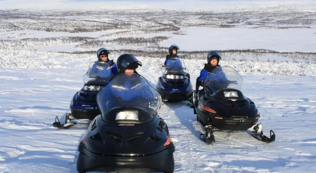 Ounasloma Holiday Cottages, Buchen Sie Hotel Enontekiö Lappland