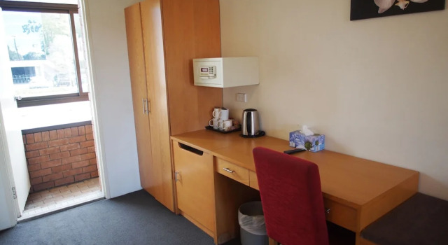 Семейный номер Standard с балконом Garden Lodge Sydney Hotel