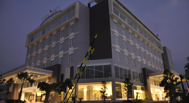 Ascent Premiere Pasuruan, Book Hotel 4-Star Hotels in East Java, 4*