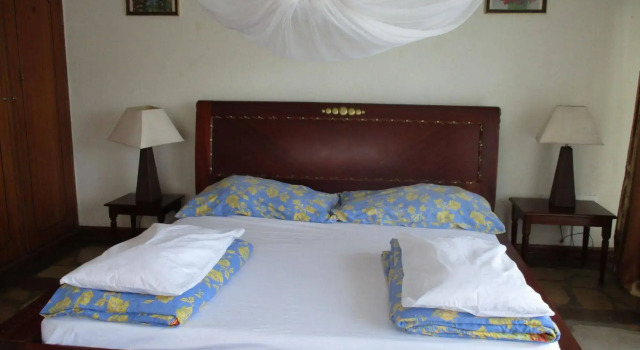 Buziga Shelter Lodge