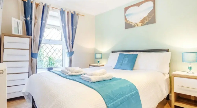 7 Dolydd Terrace