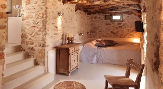 Themonies Luxury Suites
