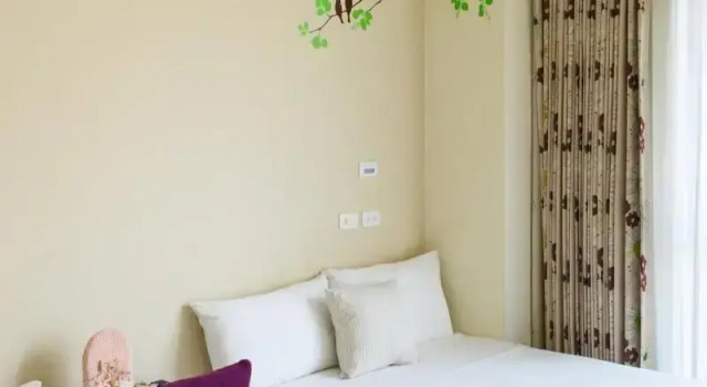 Rainbow Field House, Book Hotel Lugu Nantou County