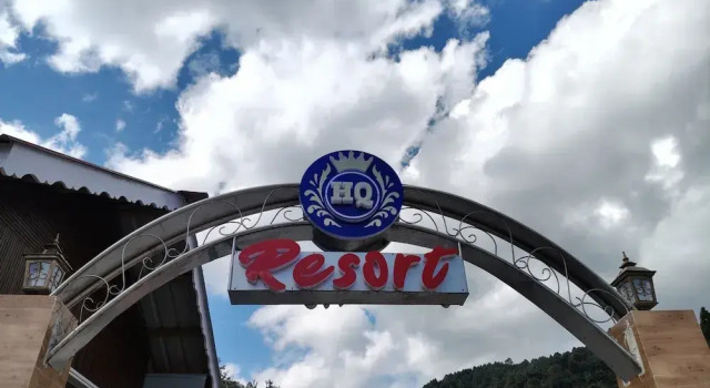 HQ Resort