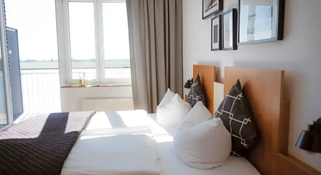 Номер Standard с балконом Hotel Rheinpromenade8