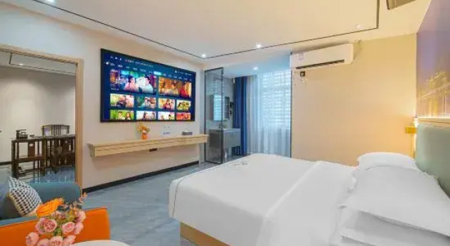 Yunkai Holiday Hotel (PuNing Fashion Clothing Wholesale Market & WanTaiHui Shopping Mall), Boek Hotel Hotels in Guangdong met parkeren, Parkeren