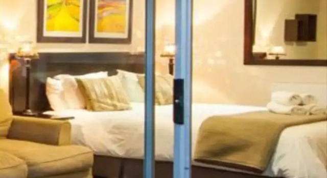 Hobie Beach Guest House, Забронировать Гостевой дом Гостевые дома Порт-Элизабет, рядом с Музейный комплекс в порту Элизабет, Гостевой дом