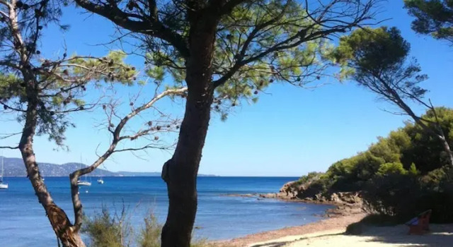 House With 3 Bedrooms in Toulon, With Enclosed Garden and Wifi - 4 km, Забронировать Отель Тулон Var coast, рядом с Stade de Bon Rencontre
