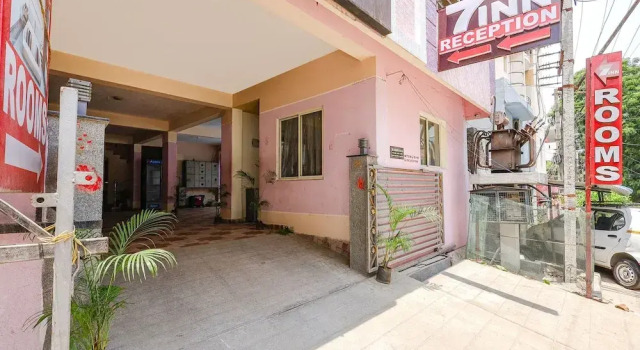 FabHotel Seven Inn Home Stay, Забронировать Отель Тирупати штат Андхра-Прадеш, рядом с Храм Международного общества сознания Кришны (ISKCON)