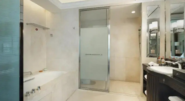 Люкс Crowne Plaza Nanchang Riverside by IHG