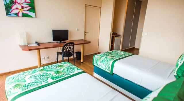 Tiki Hotel - Hospitality School of Tahiti, Boek Hotel Hotels in Tahiti met parkeren, Parkeren