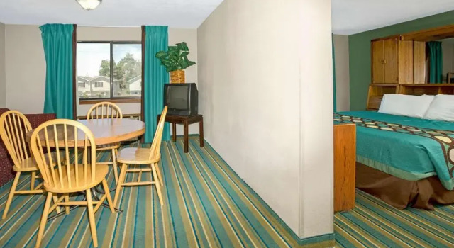 Studio Suite Super 8 by Wyndham Denver Stapleton
