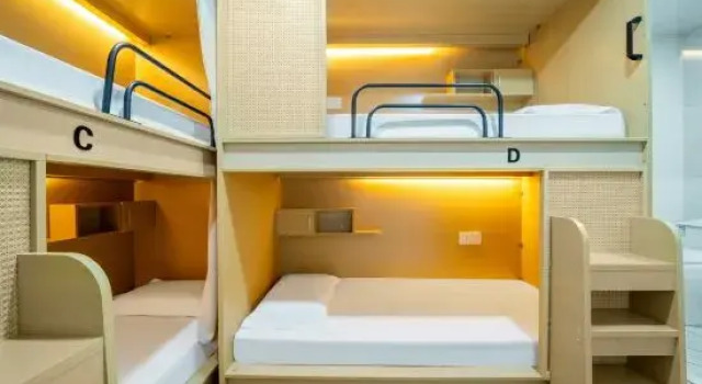 Кровать в общем номере (мужской номер) Shuiyicheng Youth Hostel