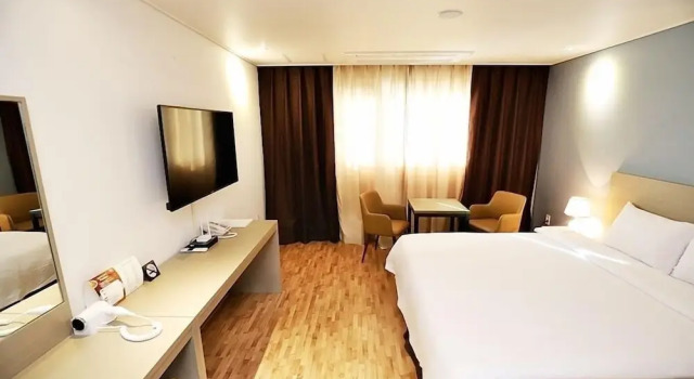 Номер Deluxe Sea Moon Tourist Hotel