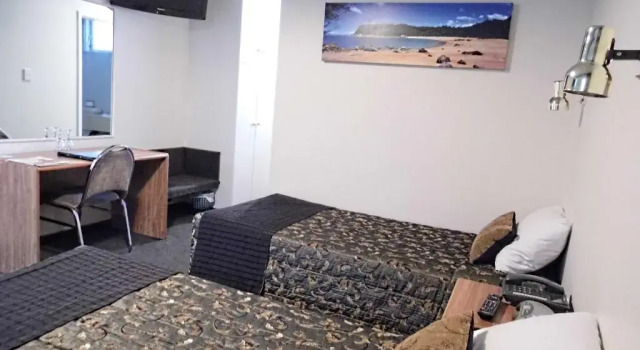 Семейная студия Westport Motor Hotel