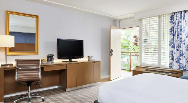 DoubleTree by Hilton Torrance - South Bay, Забронировать Отель Торранс Саут-бэй