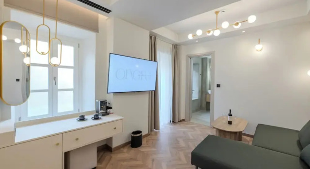 Семейный люкс с балконом и с видом на внутренний двор Onora Suites Nafplio