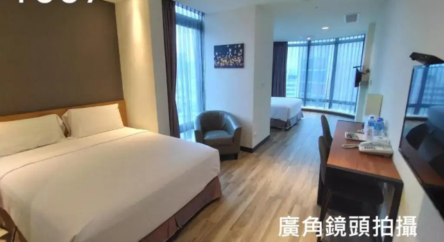 Четырёхместный номер Standard Honest & Warm Hotel