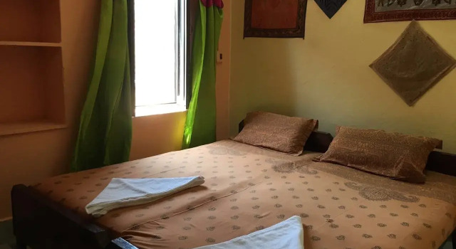 Guesthouse Dhora Rani, Забронировать Отель Отели штата Раджастхана с парковкой, Парковка