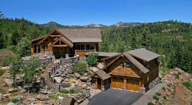 Коттедж Glacier Luxury Lodge