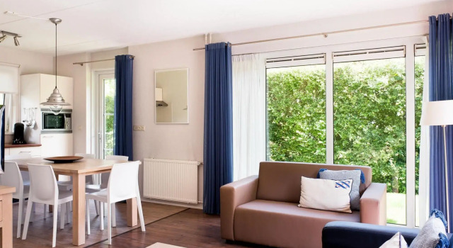 Skip Wellness De Luxe with sauna, Buchen Sie Hotel Earnewâld 