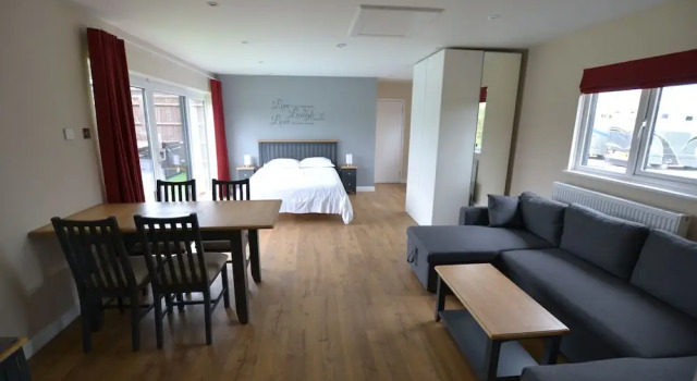 Шале The Chiltern Lodges at Upper Farm Henton