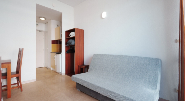 Steps From the Quiet Seaside Path, Rezervovat Apartmán Hotely v Canal du Midi s bazénem, Bazén