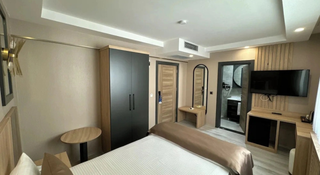 Номер Deluxe с видом на улицу KORKMAZ OTEL