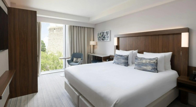 Courtyard by Marriott Oxford City Centre