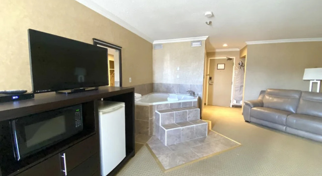 Номер Luxury The George Dawson Inn & Conference Centre