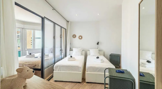 Cozy 2 Bedroom Apartment in the Heart of Cannes
