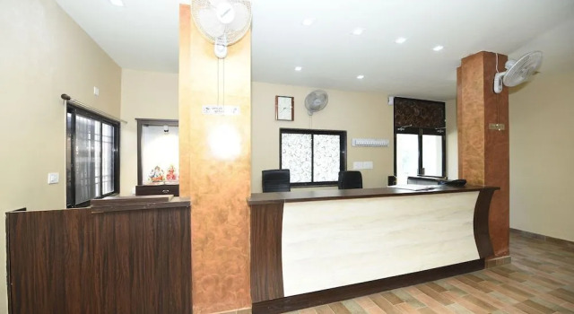 Oyo 23218 Hotel Laxmi Vridhi