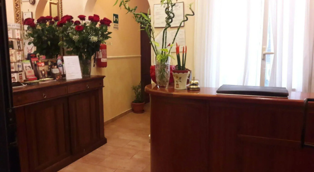 Hotel Aristotele, Забронировать Отель Отели Рима с парковкой, рядом с Универмаг La Rinascente, Парковка