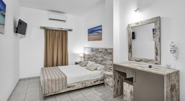 Erato Hotel