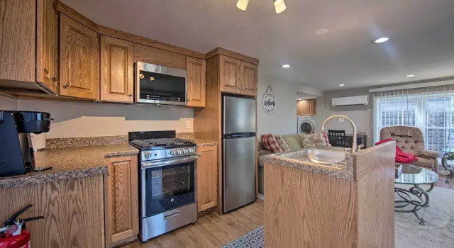 Central Hummelstown Apt: 4 Miles to Hershey Park!, Prenota Hotel Hershey Hershey-Harrisburg