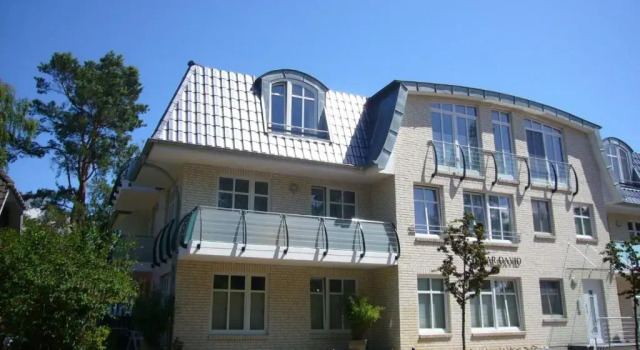 Апартаменты strandnahe FeWo mit 2 Schlafzimmern und Terrasse oder Balkon, Caspar David, Binz