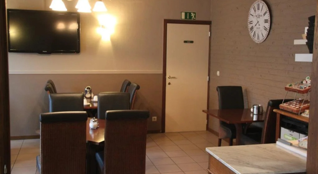 Hotel Lommel Broek, Rezerwuj Hotel Hotele w Bruksela z parkingiem, Parking