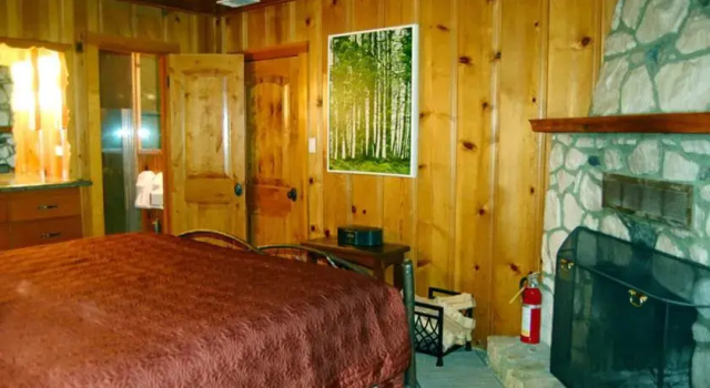RedAwning Cabin #48 Sugarpine Suite, Забронировать Апартаменты/квартира Апартаменты Вавона, Апартаменты/квартира