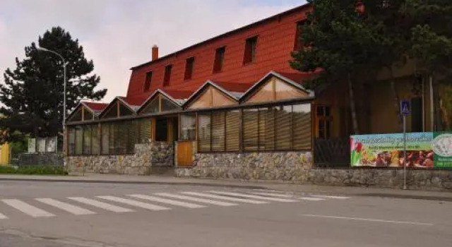 Hotel Zebetinsky Dvur Brno, Забронировать Отель Брно Южноморавский край
