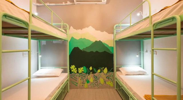 Кровать в общем номере (женский номер) Hostel Mantra
