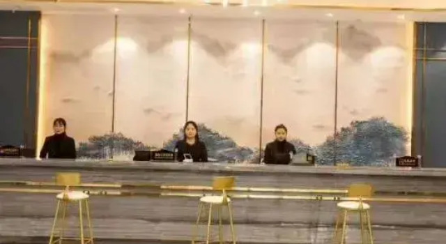 Aomeisi Hotel (Qidong High-speed Railway Station Business & Trade City Branch), Book Hotel Hotels in Shaoyang County with Parking, Parking