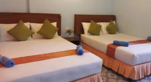 Четырёхместный номер Economy с балконом и с красивым видом из окна Sunsea Resort