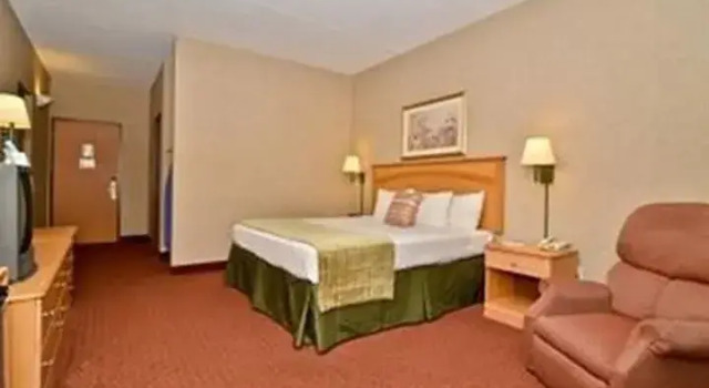 Одноместный номер Standard La Quinta by Wyndham Jamestown