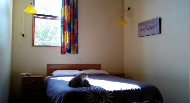 Larchwood Motel