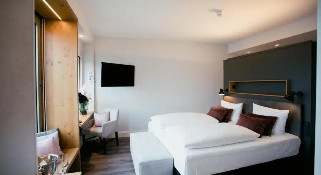Двухместный номер Standard DOM Hotel LIMBURG