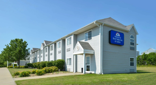 Sunset Inn & Suites, Boek Hotel Hotels in Missouri met zwembad, Zwembad