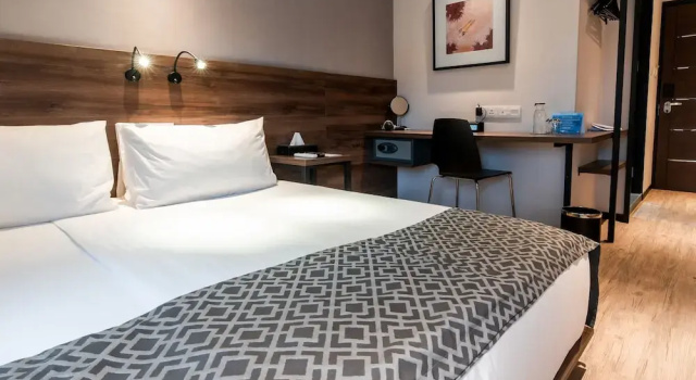 Двухместный номер Standard c 1 комнатой Meridian Adventure Marina Club & Resort