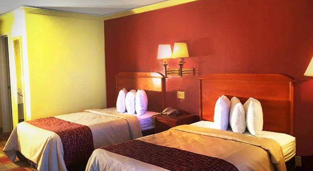 Countryside Suites Kansas City Independence I-70E Sports Complex Hotel